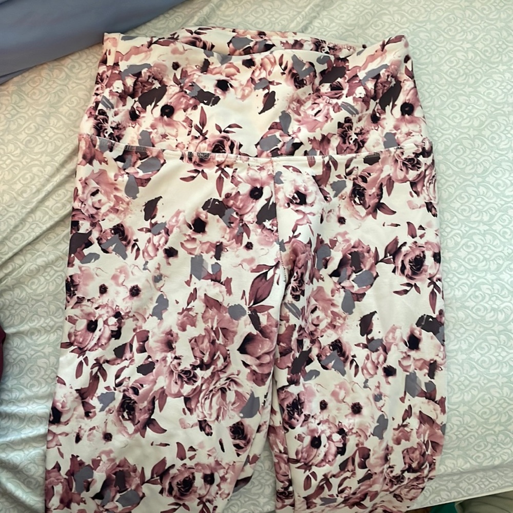 Marshall’s leggings, size medium